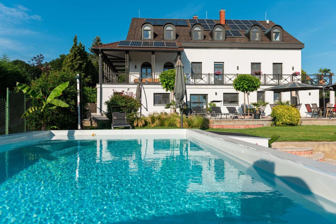Katzer Villa Badacsonytördemic Buitenkant foto