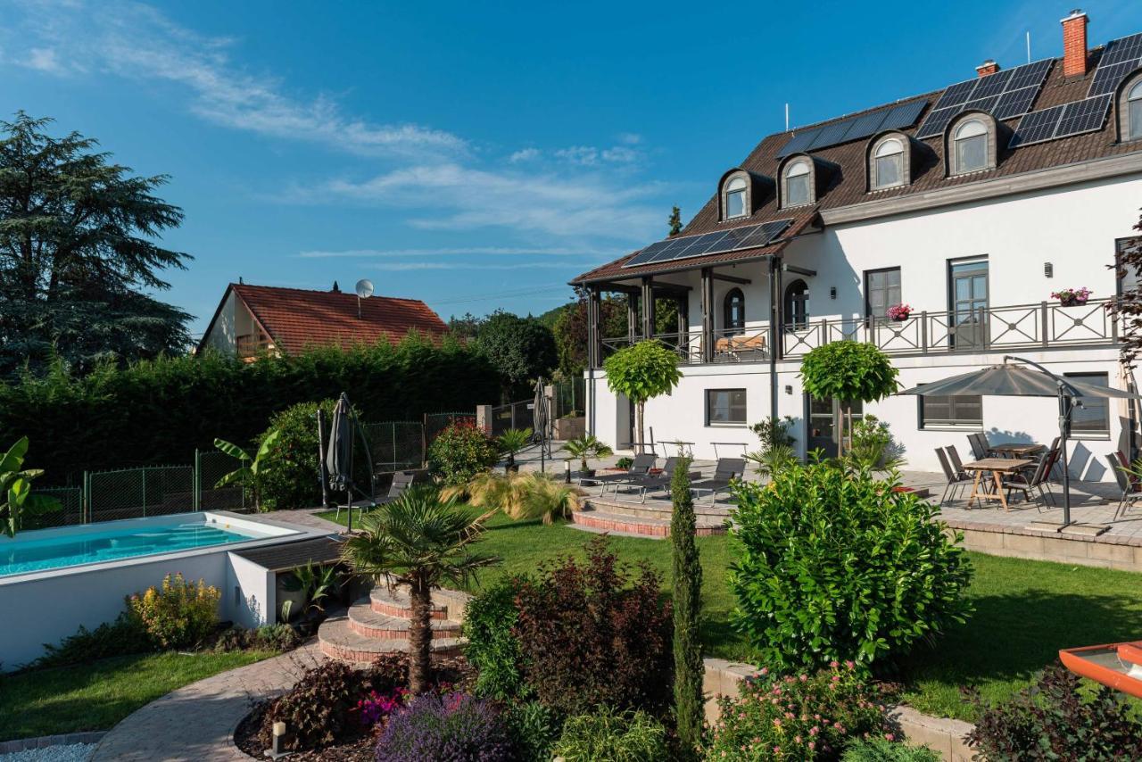 Katzer Villa Badacsonytördemic Buitenkant foto
