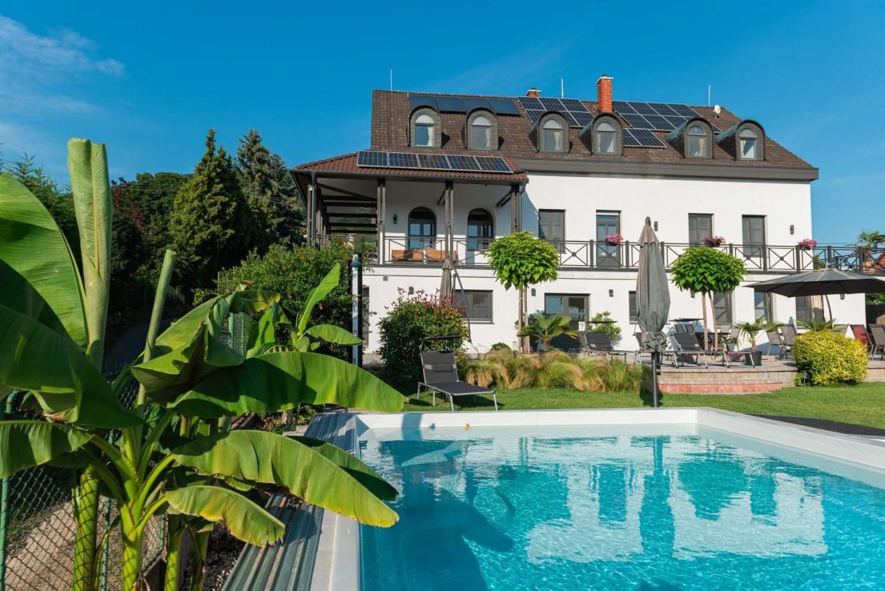 Katzer Villa Badacsonytördemic Buitenkant foto